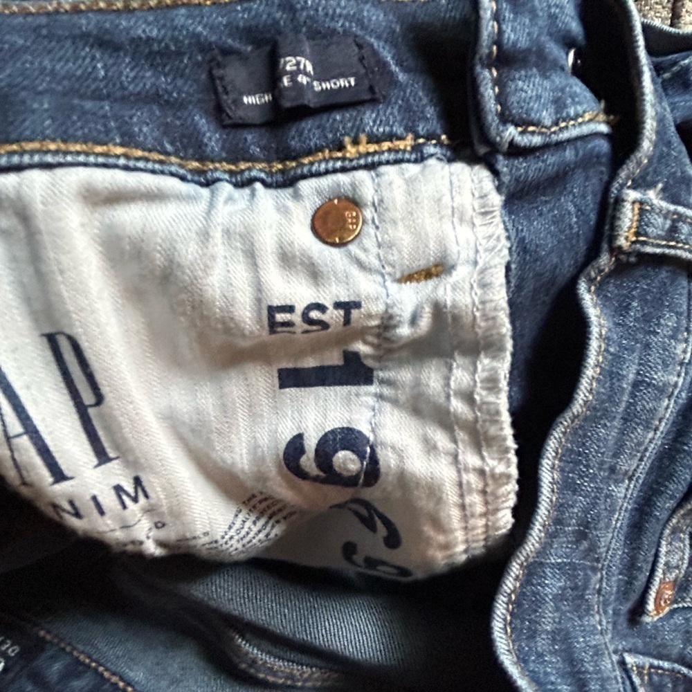 GAP HIGH RISE DENIM SHORTS - Picture 3 of 5